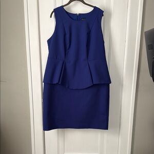 Elegant Blue Sleeveless Dress